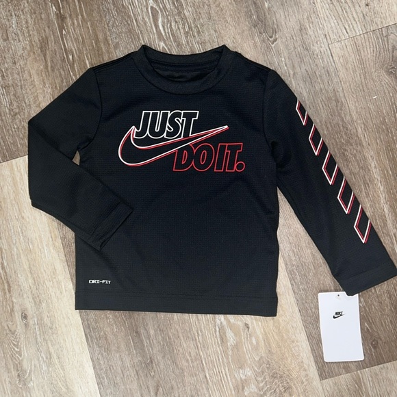 NEW Nike boys dri-fit textured shirt, black/red, sizes various - Picture 1 of 1